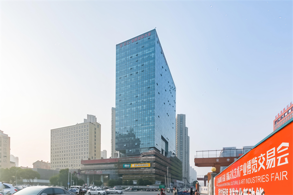 30453华仁凤凰国际大厦.jpg