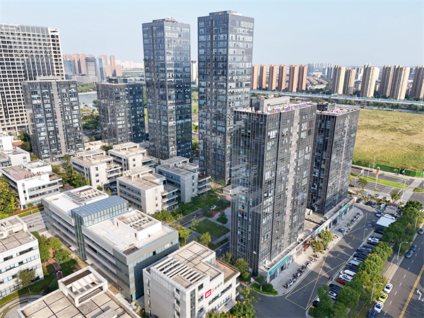 1760941740343892.jpg cff6589d1bf986e66f95d7a813bae84_副本.jpg