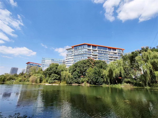 1761181785256245.jpg 5e7464619c3892f9e02763708fd7581.jpg