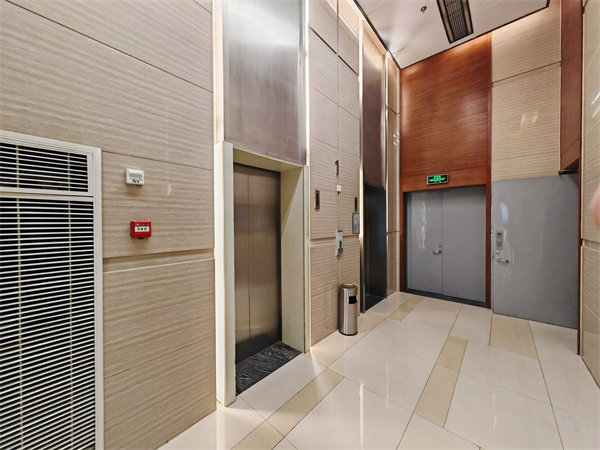 1761182459425801.jpg 1f6e190c821feb75881616481713570.jpg