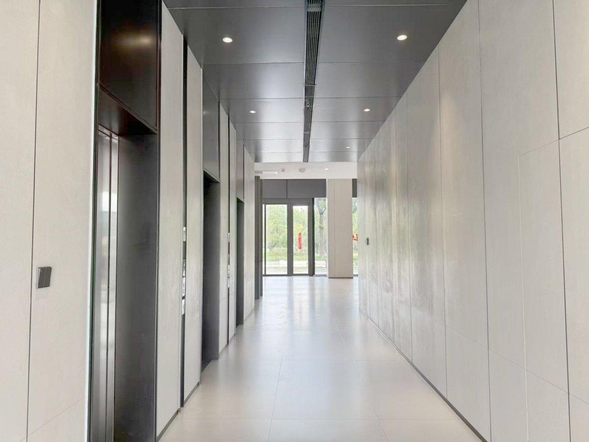 1762131417530879.jpg 1762131417530879.jpg