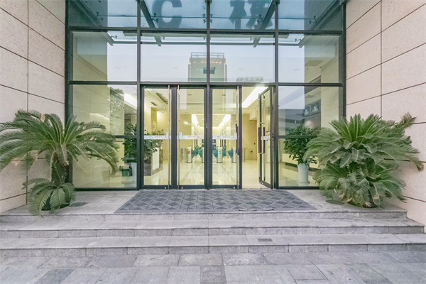 1762304774240321.jpg 30435国慧商务广场.jpg